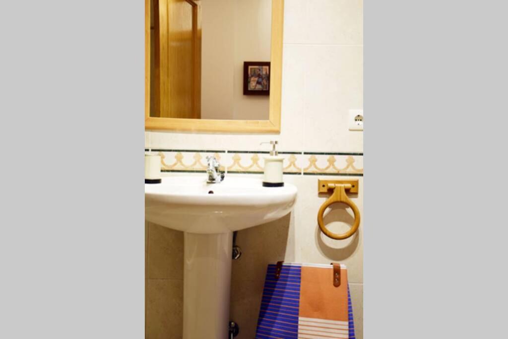 El Pisito De Rodrigo II Appartement Ribadesella Buitenkant foto